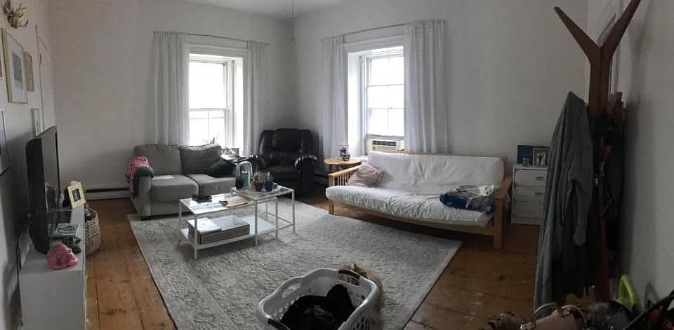 2nd image of 186 Center St