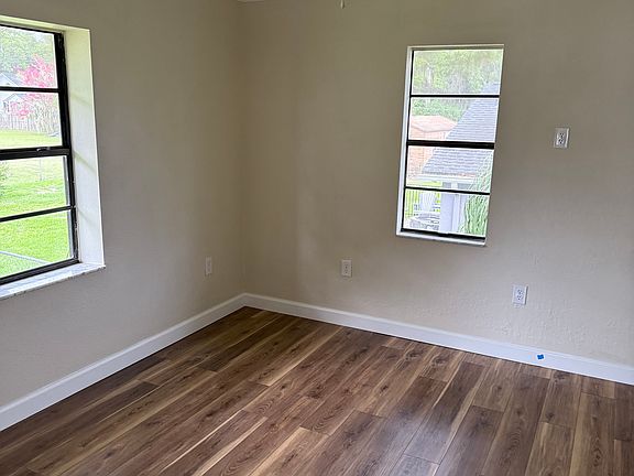 5th image of 222 1/2 W Newell St