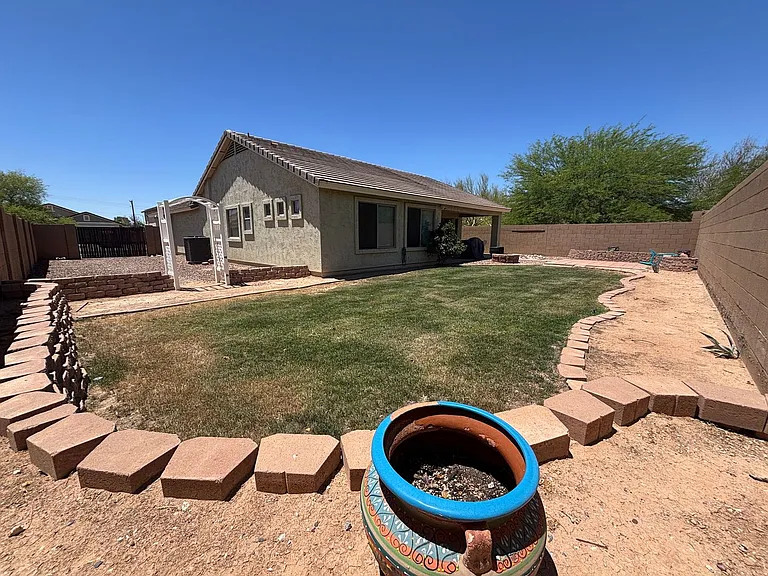 1450 N Maria Ln — Photo 12