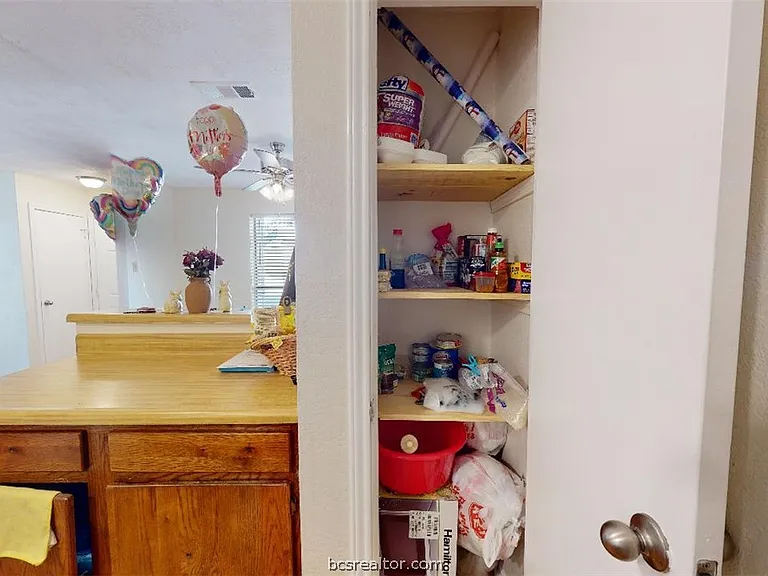 1005 Spring Loop #C — Photo 10