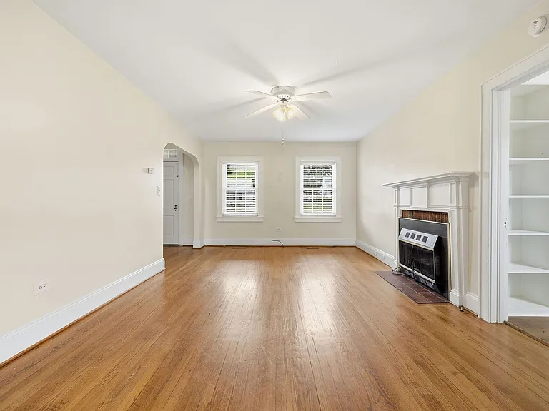 1203 S Main St — Photo 20