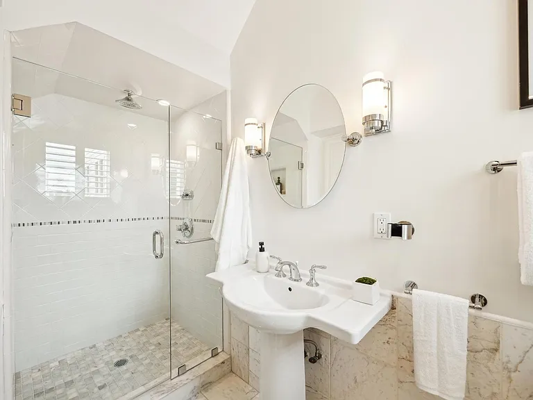 3 Helen St #101 — Photo 31