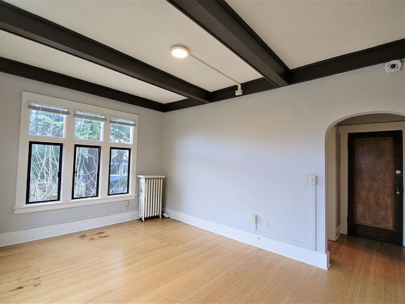 4th image of 1803 E John St #202