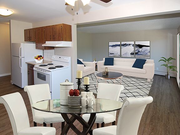5th image of 10442 77th Ave NW #304