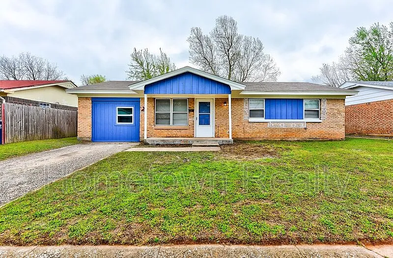 1308 McDonald Dr