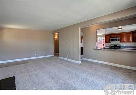 4th image of 520 Bleriot Ave