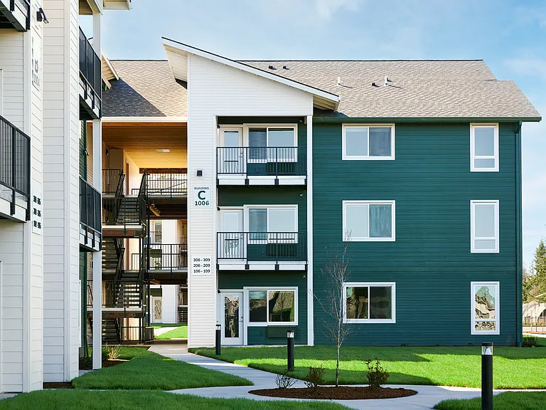 Bear Creek Apartments — Photo 40