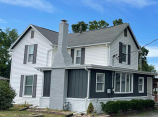 218 S Perry St, Congerville, IL 61729