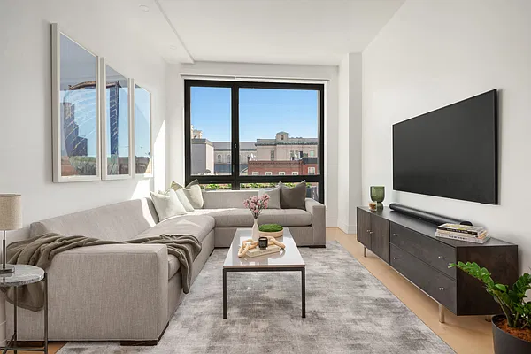 Living room, photo 1