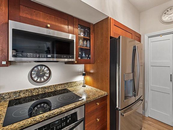 5th image of 815 NW Flagler Avenue #201