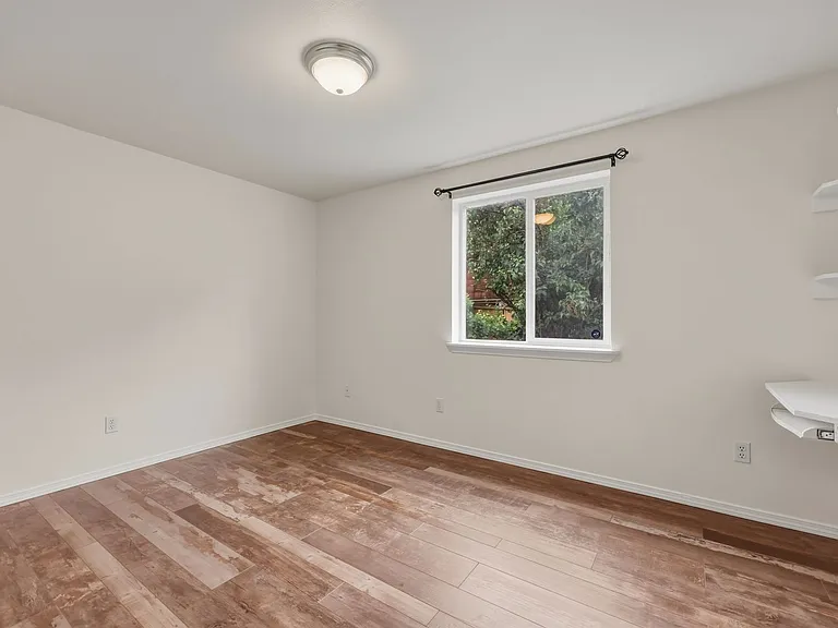 1012 David St SE — Photo 13