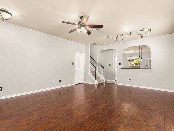 5th image of 2403 Chad St