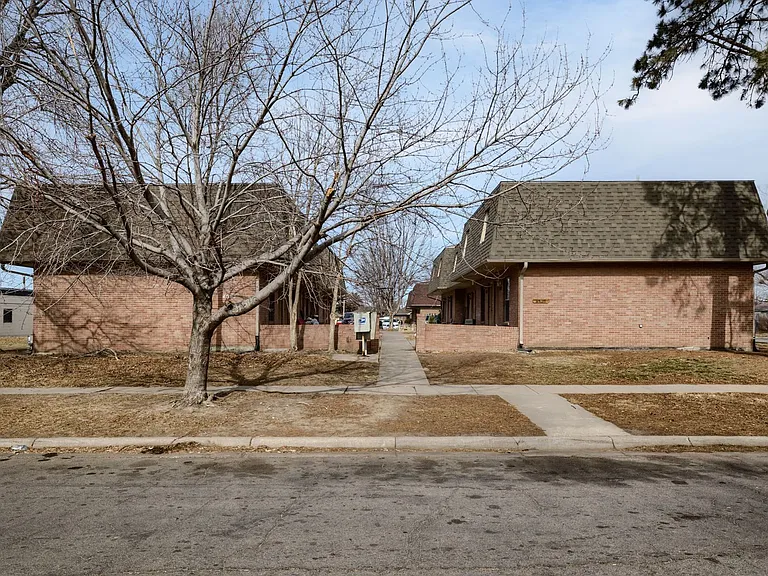 4910 Dudley St — Photo 1