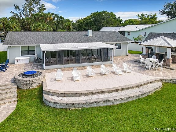 3rd image of 1950 NW 16th St