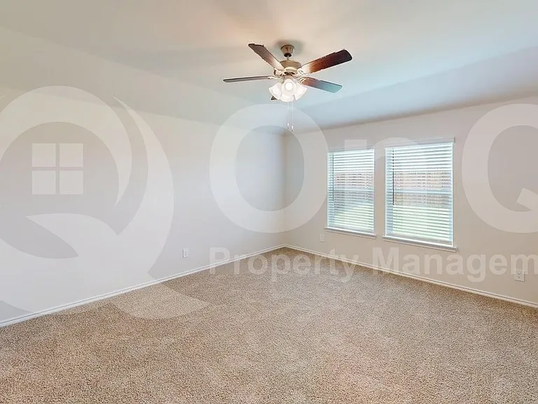 504 Saddle Blanket Dr — Photo 10