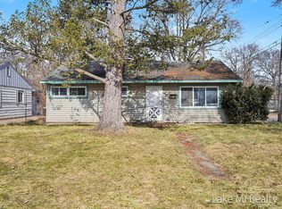 38 Coolidge Ave W, Battle Creek, MI 49037