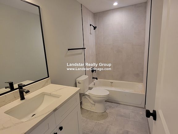 4th image of 4409 N Seeley Ave APT 2A