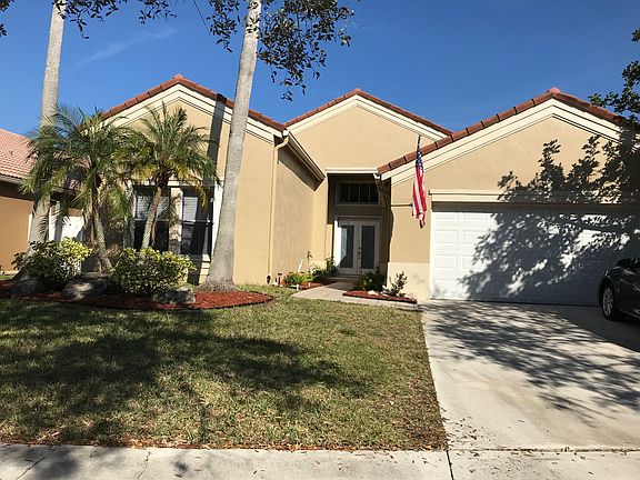 2nd image of 520 Carrington Dr