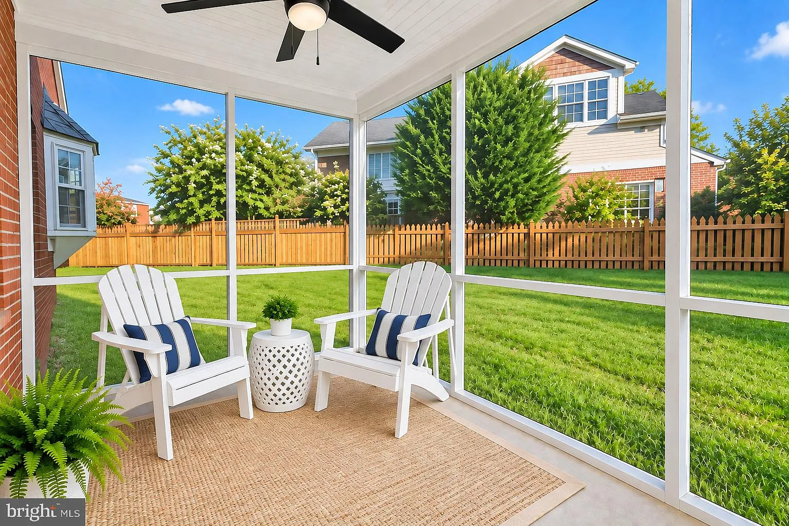 2 bed, 1.5 bath, 1192 sqft, $3,900 — Photo 2