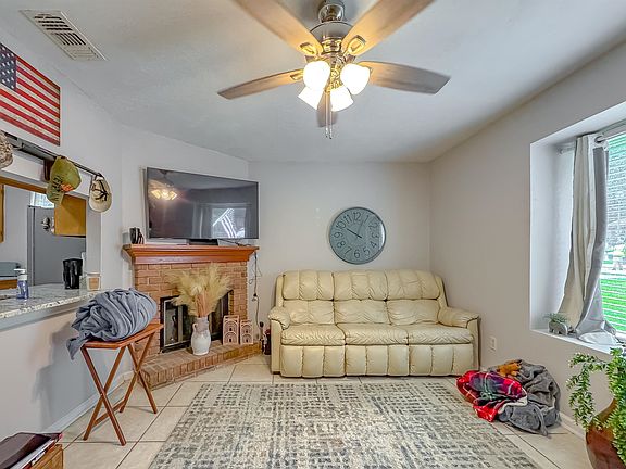 4th image of 2129 Victory Garden Ln