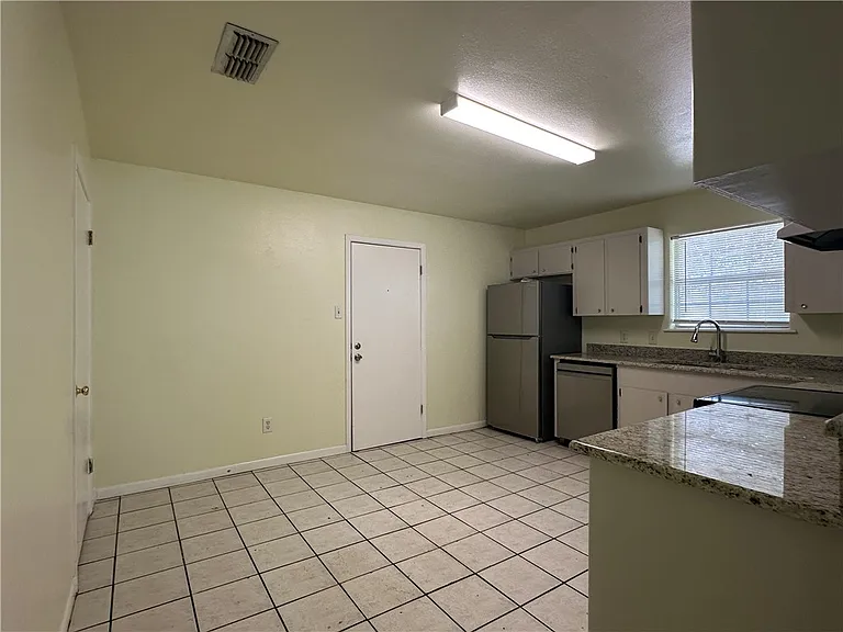 314 Easy St #B — Photo 3