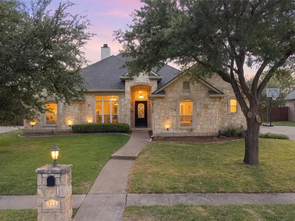 321 Canterbury Dr, Woodway, TX 76712