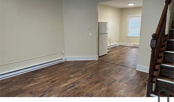 3 bed, 1000 sqft, $1,850 — Photo 3