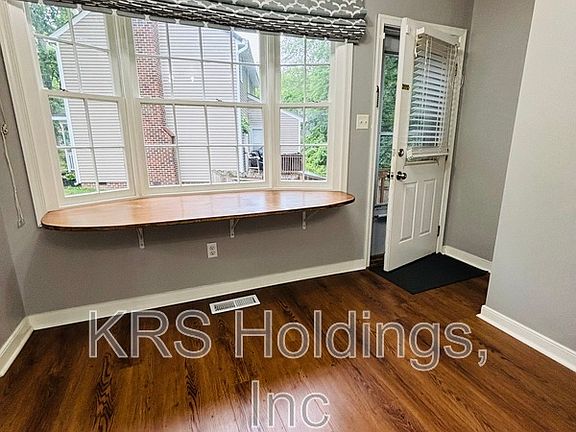 5th image of 401 Grinell Dr N