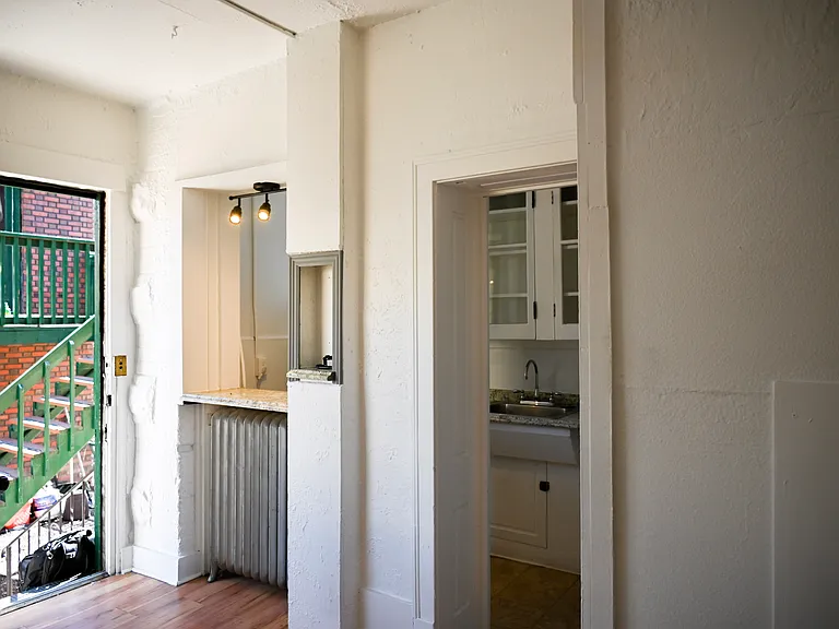 1060 N Pennsylvania St #2 — Photo 9