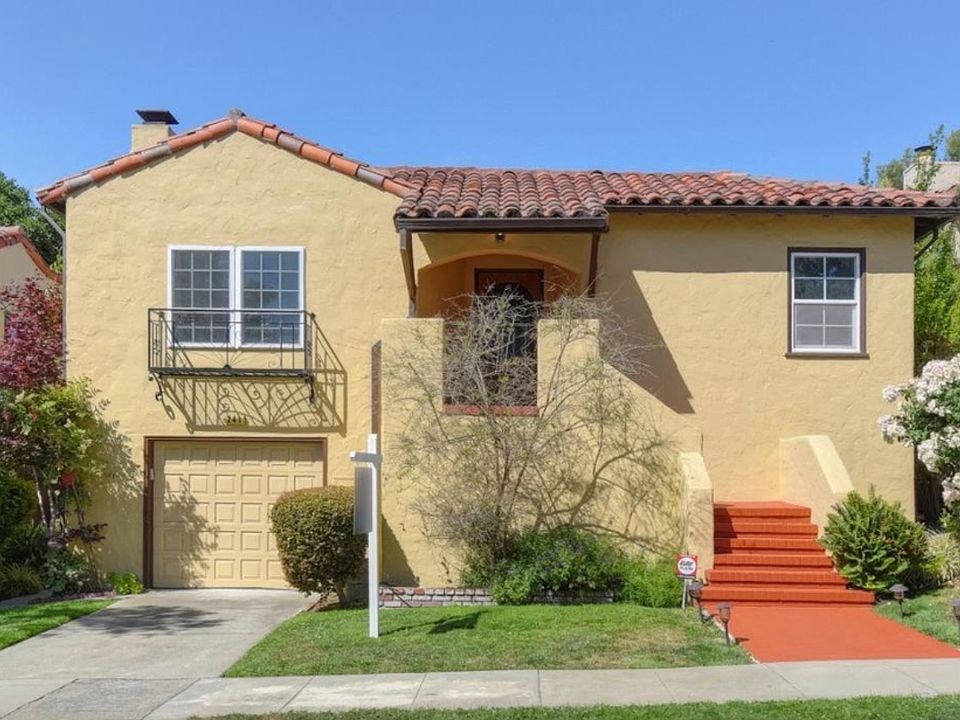 1st image of 241 Palm Ave