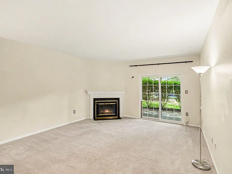 205 Valley Stream Ln #205 — Photo 12
