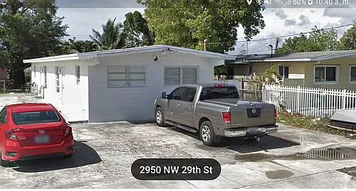 2952 NW 29th St #2 Photo 1
