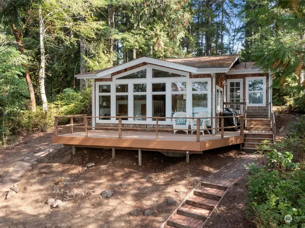 720 E Phillips Lake Loop Road, Shelton, WA 98584