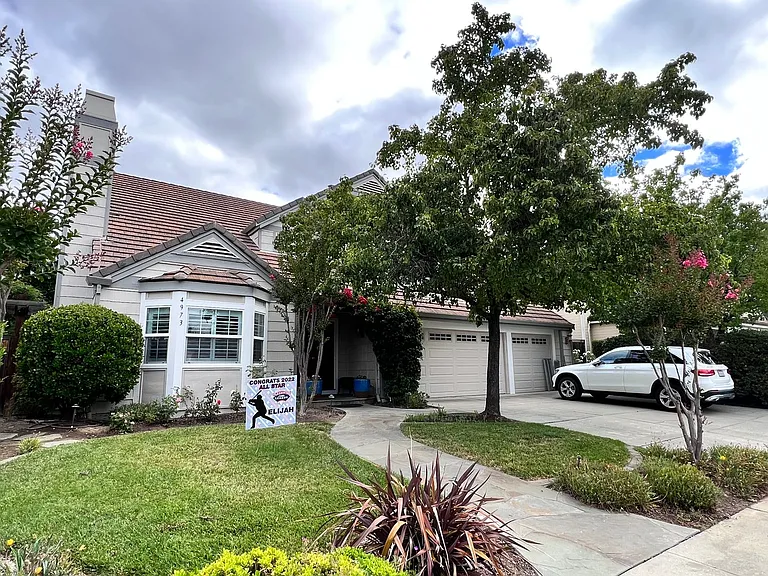 4973 Monaco Dr — Photo 3