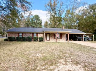 364 Pinewood Dr, Columbus, MS 39702