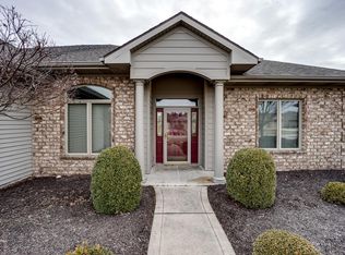 12820 Sayville Trl, Fort Wayne, IN 46845