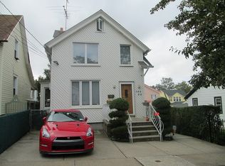 15452 10th Ave, Beechhurst, NY 11357