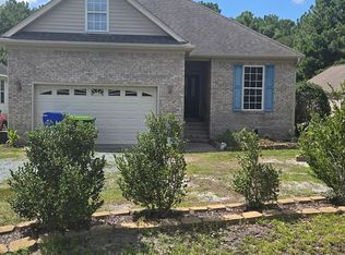 2761 Country Club Dr, Hampstead, NC 28443
