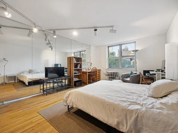 166 West 76th Street image 3 of 14