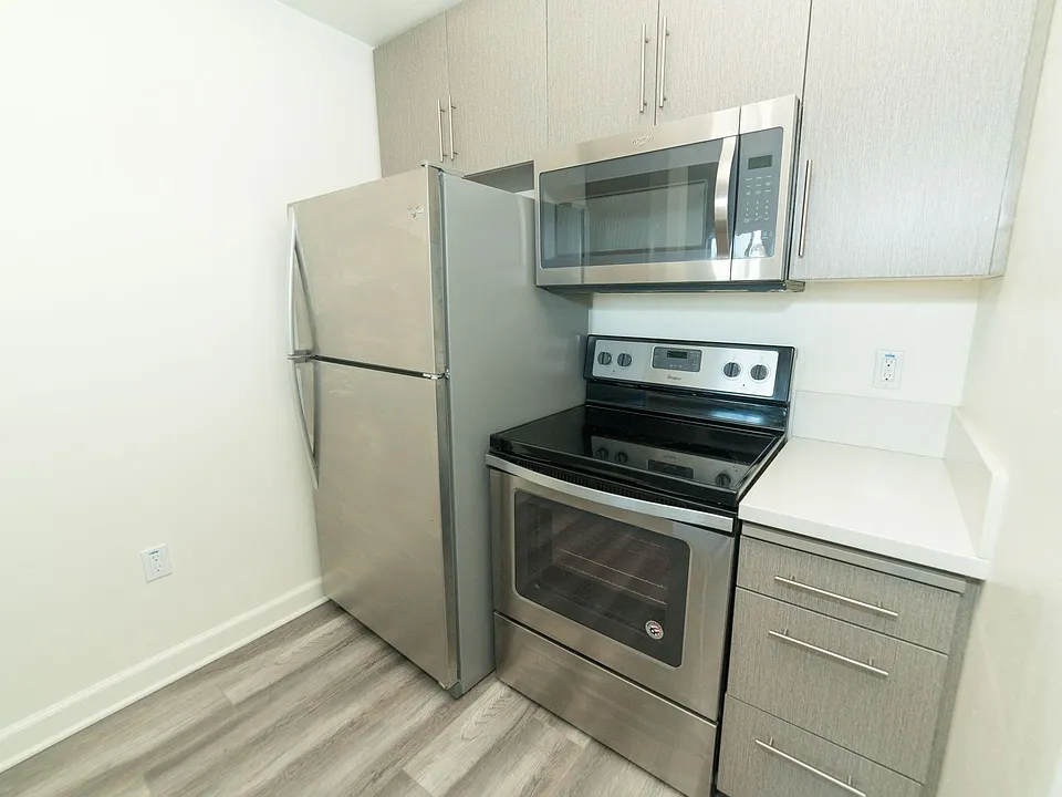 Now Leasing @ Archwood Court Apartments