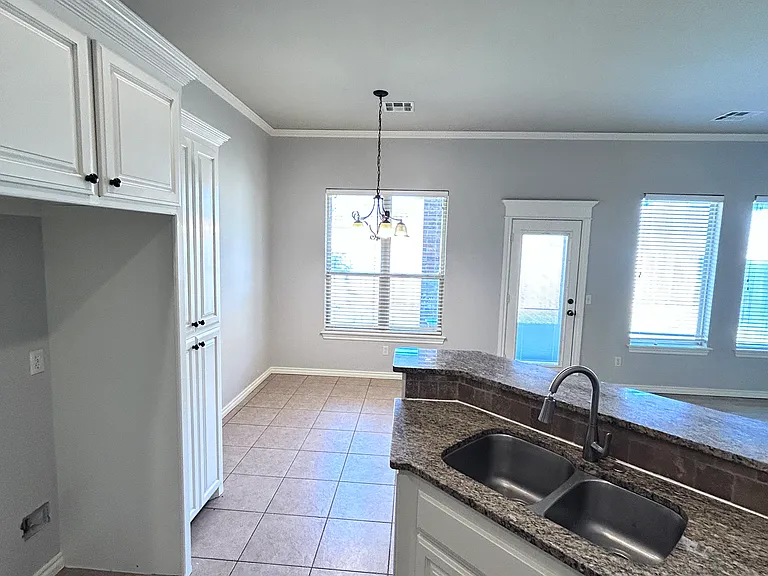 15949 Sky Run Dr — Photo 8