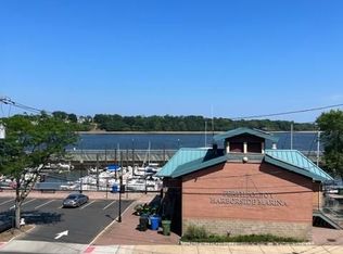 263 Water St, Perth Amboy, NJ 08861