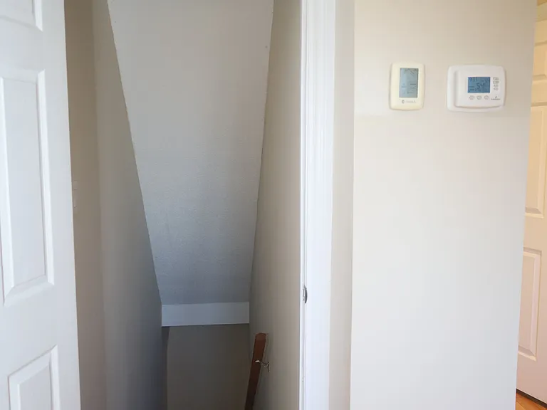 2194 Niagara Dr S — Photo 28