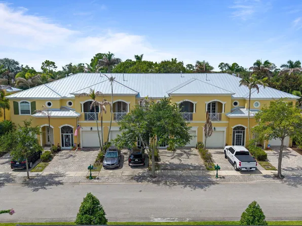 6179 NW Helmsdale Way, Port St Lucie, FL 34983
