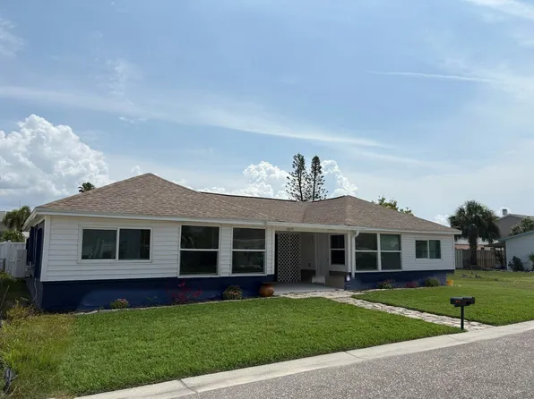 18015 1st St E #18011, Saint Petersburg, FL 33708