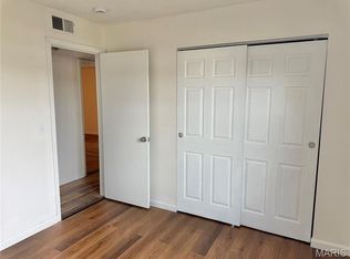 452 Chapel Ridge Dr APT F, Hazelwood, MO 63042