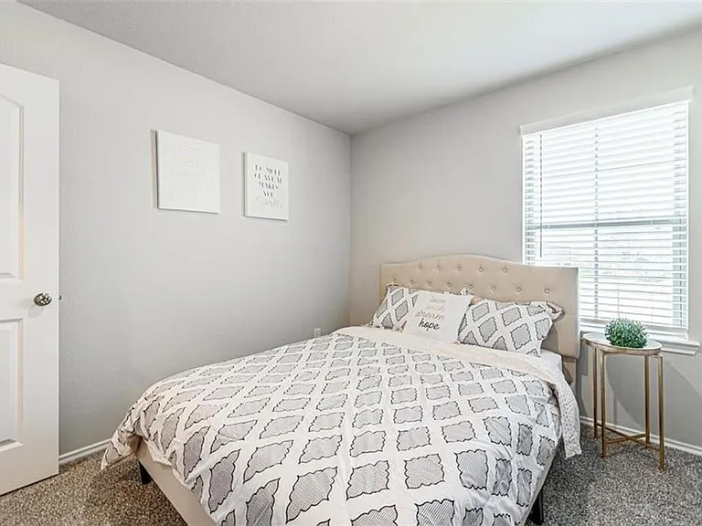 5126 Moravia Ln — Photo 9