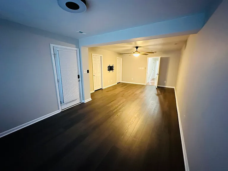628 Penn St #628 — Photo 5