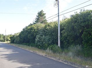389 S Razor Clam Dr SW, Ocean Shores, WA 98569