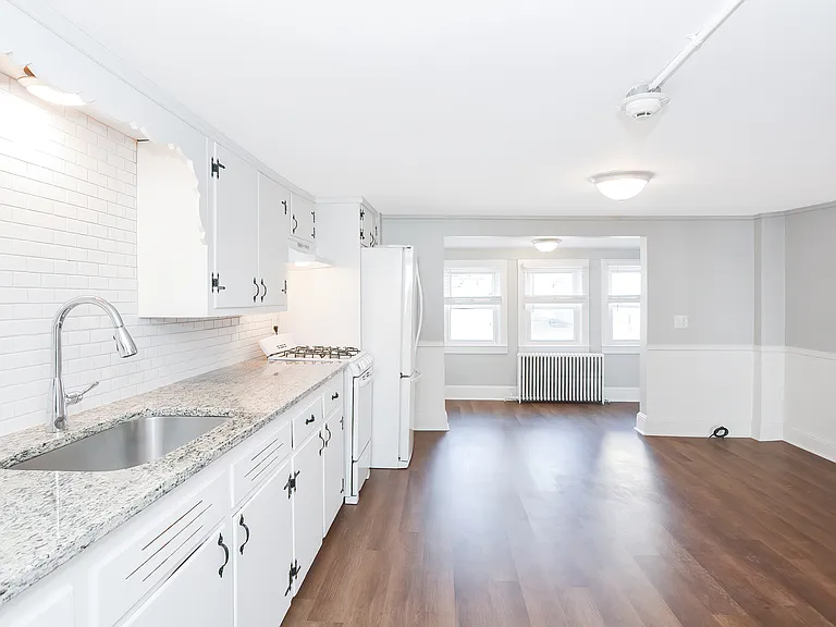 39 Bourne St #1 — Photo 23